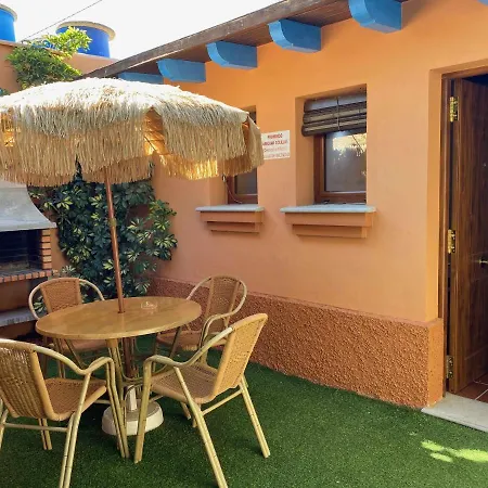 Estudio Con Jardincito Privado Barbacoa Y Piscina Apartment