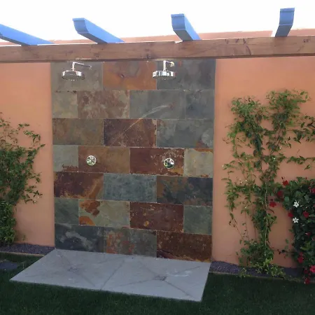 Estudio Con Jardincito Privado Barbacoa Y Piscina