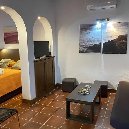 Estudio Con Jardincito Privado Barbacoa Y Piscina * Cadiz